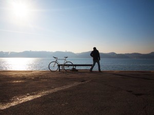 Hoe sterk is de eenzame fietser?